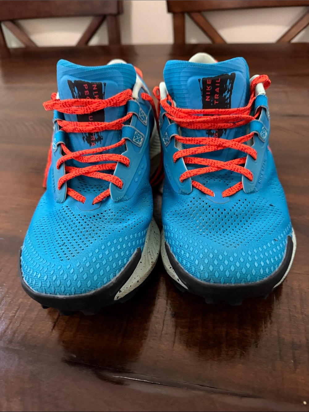 Nike Bright Blue Running Sneakers with Red-Orange Accents - Picture 2 of 6